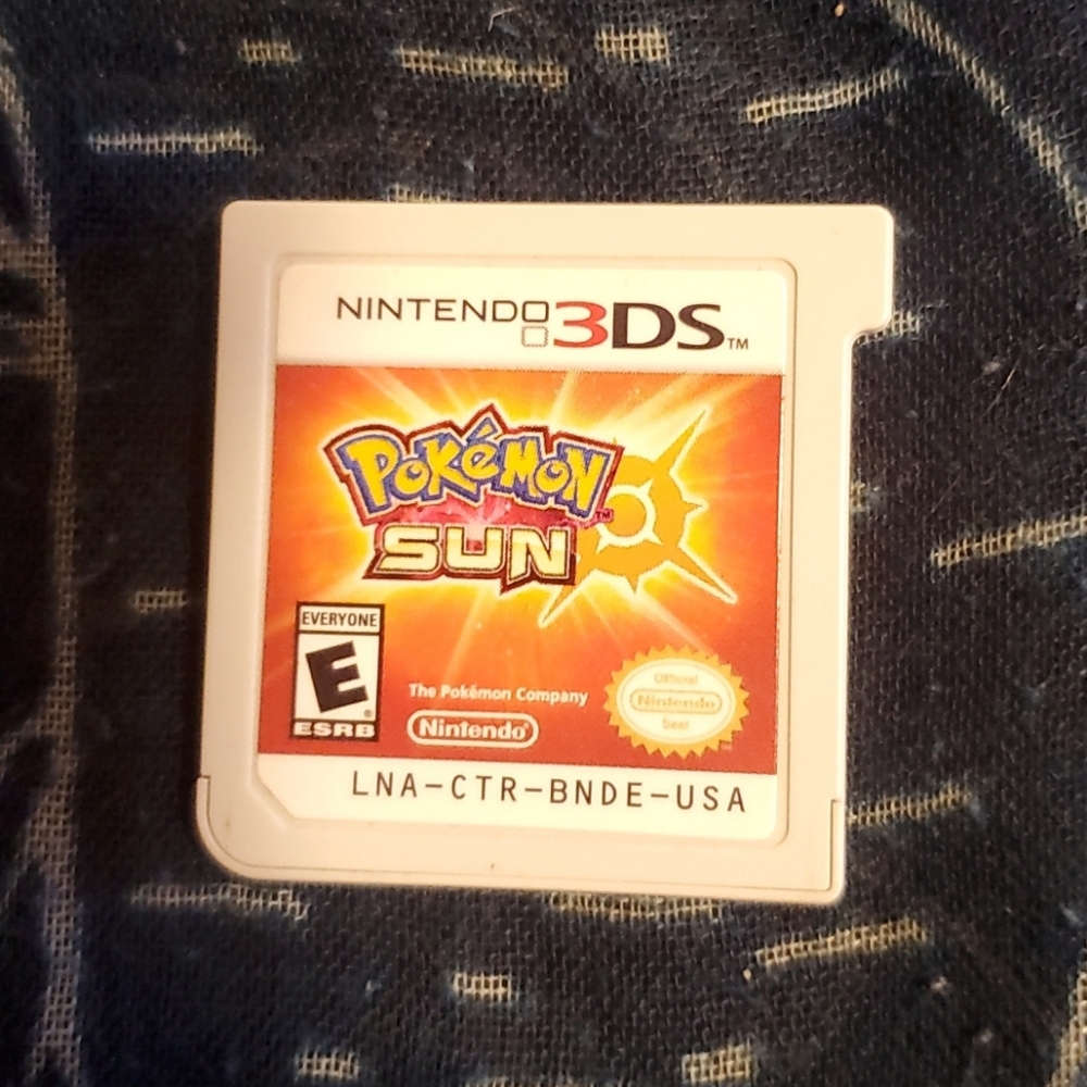 Pokémon Sun Nintendo 3DS game (no case)